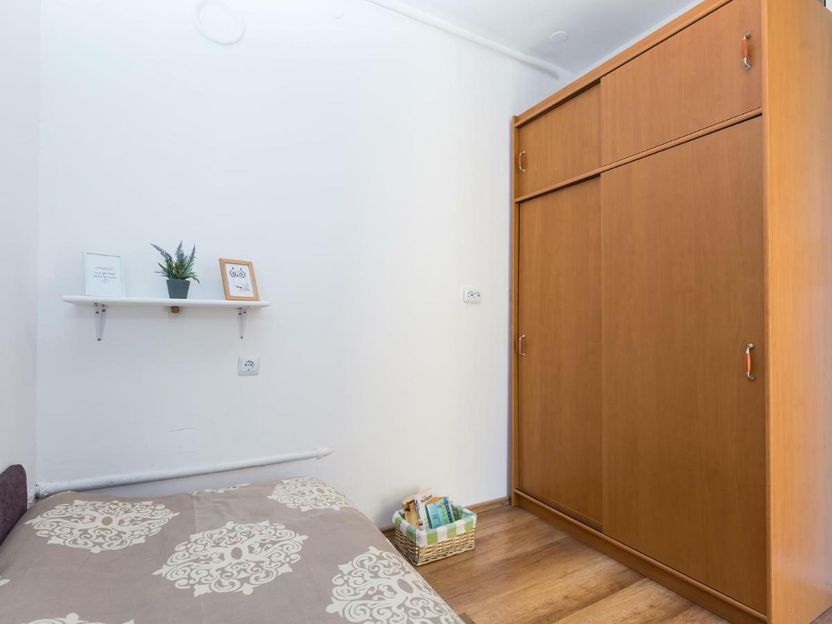 Apartment Lory'S Place Πούλα Εξωτερικό φωτογραφία