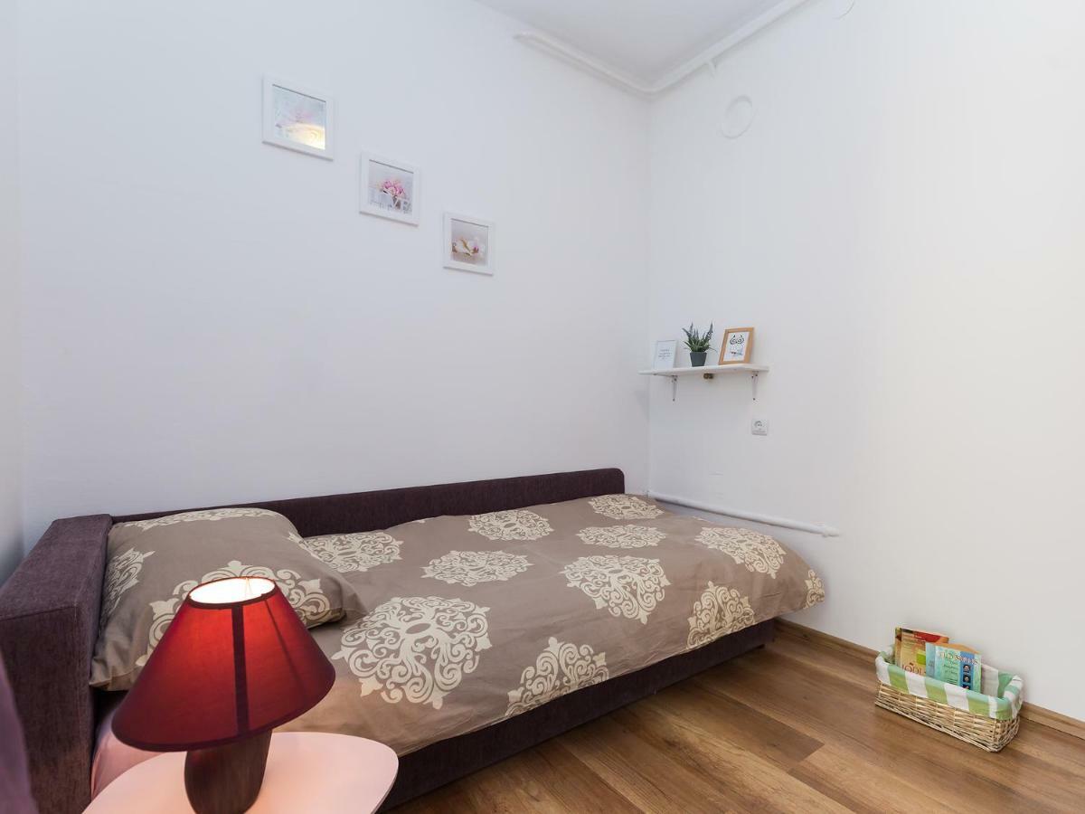 Apartment Lory'S Place Πούλα Εξωτερικό φωτογραφία