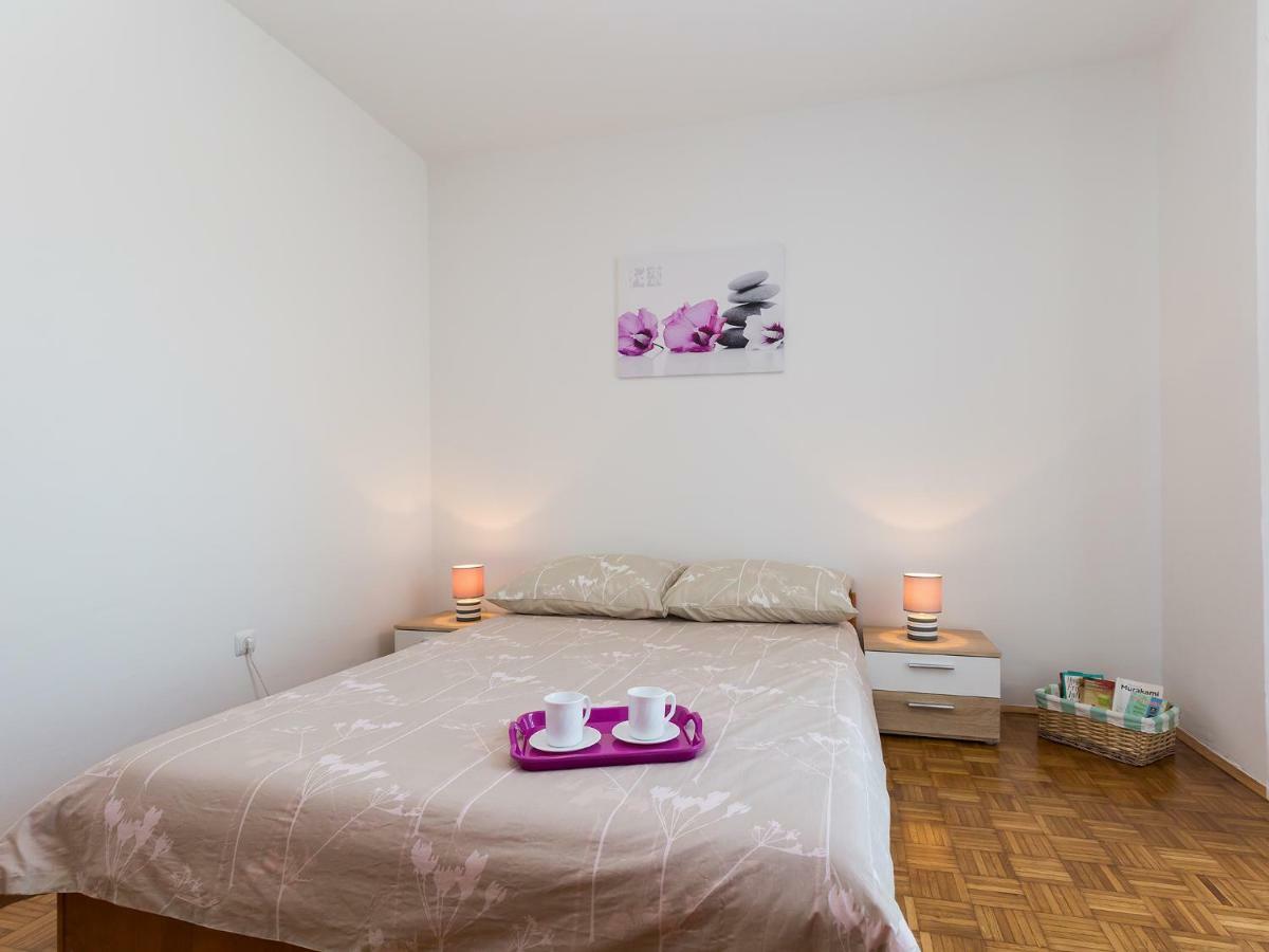 Apartment Lory'S Place Πούλα Εξωτερικό φωτογραφία